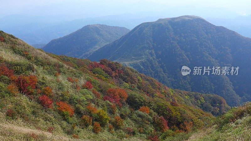 日本岛根县三部山(200座名山，山木国家公园)