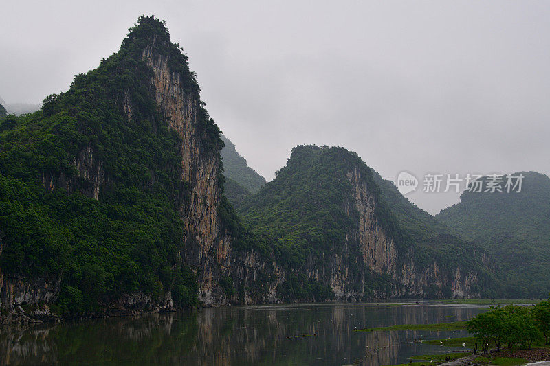 中国广西漓江喀斯特山脉