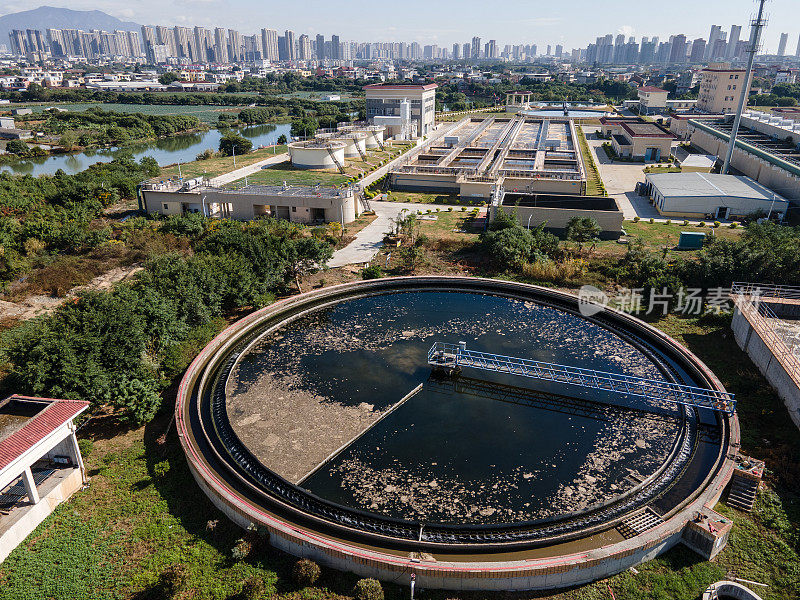 污水处理厂鸟瞰图