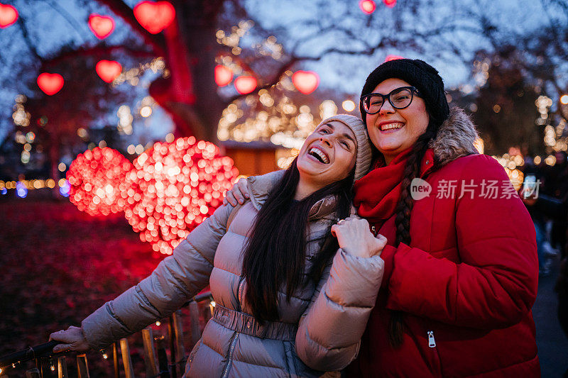 我们去圣诞市场找点乐子吧