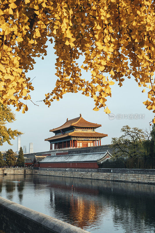 北京紫禁城(神武门)秋天