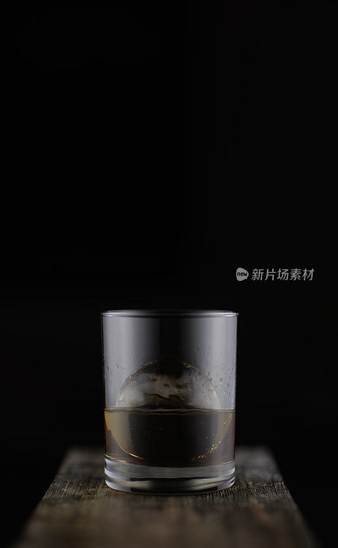 一杯威士忌