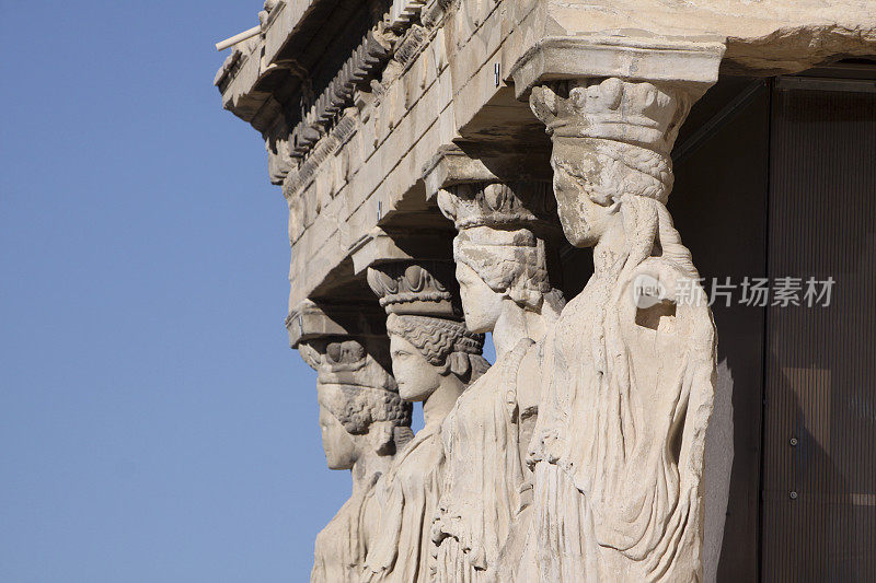 希腊雅典女像柱的门廊