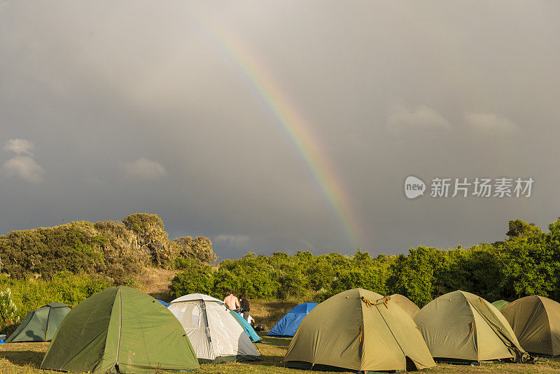 在西门山上露营