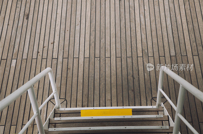 渡船的楼梯