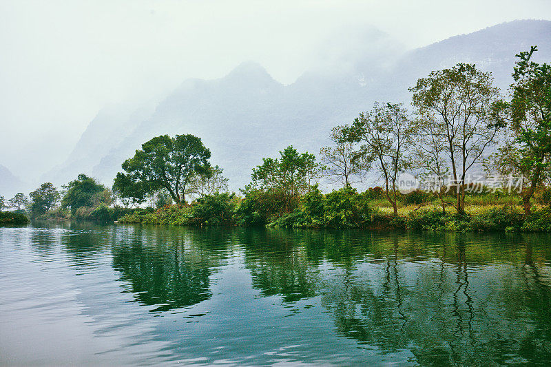 桂林河与峰