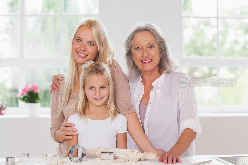 三代女性烘焙