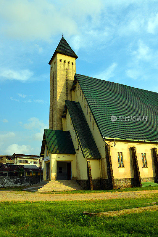 喀麦隆，杜阿拉:百年寺