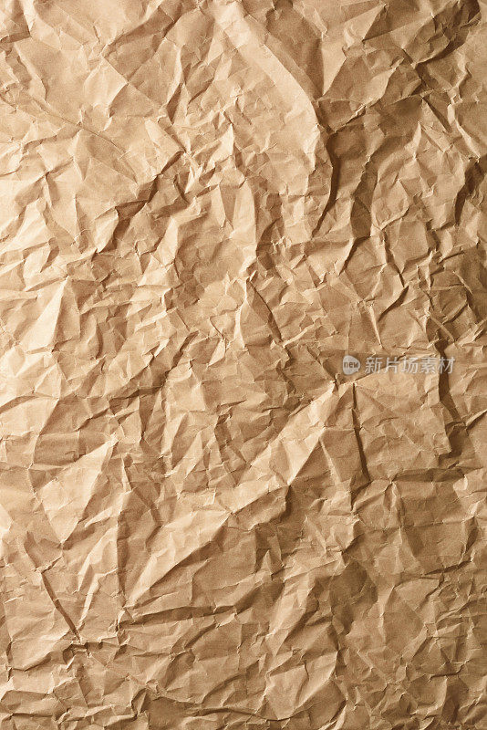 皱巴巴的棕色包装纸纹理背景