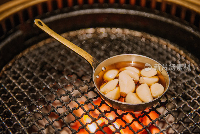 神户牛肉片烧烤在日本餐厅