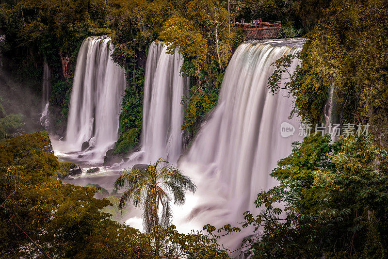阿根廷的伊瓜苏瀑布