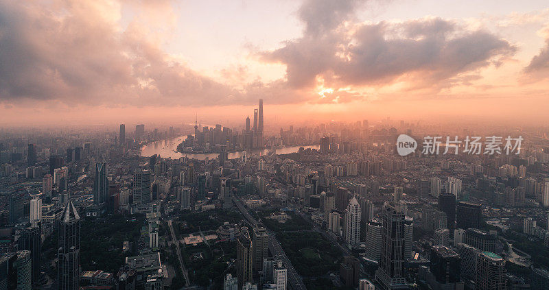 上午上海城市鸟瞰图