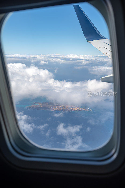 兰萨罗特，格拉西奥萨岛飞机窗外