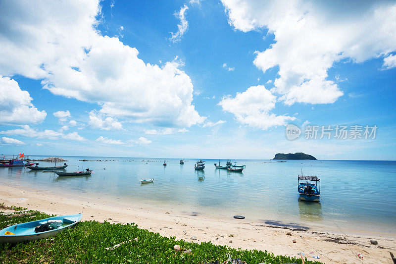 海岸和小岛屿在春丰