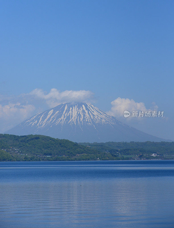 托雅湖，Yōtei山