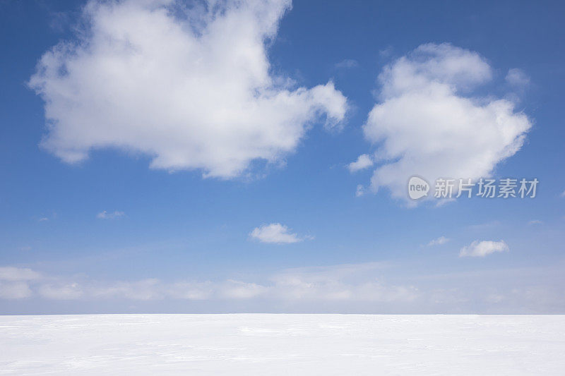 云下的雪田