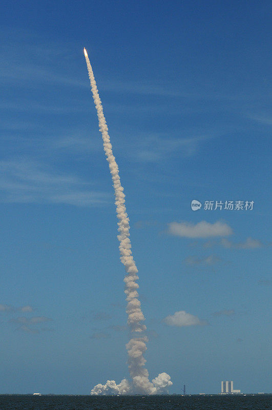 航天飞机火箭在卡纳维拉尔角发射