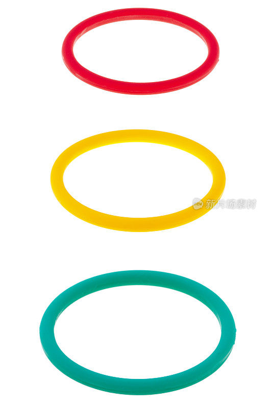 三个按顺序排列的彩色圆环，就像红绿灯