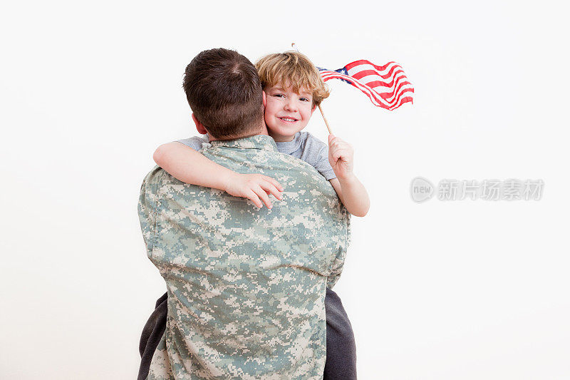 一个美国士兵和他的儿子