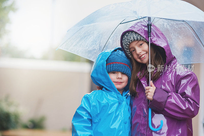 雨从未阻止我们玩得开心