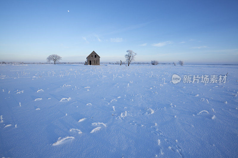 废弃的旧农舍