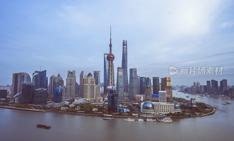 浦东新区的天际线夜景