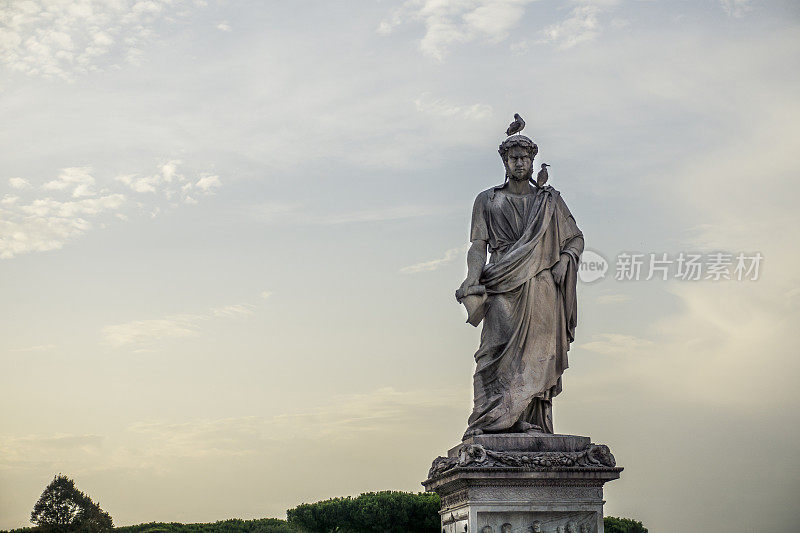 利奥波德二世大公雕像，利沃诺，意大利
