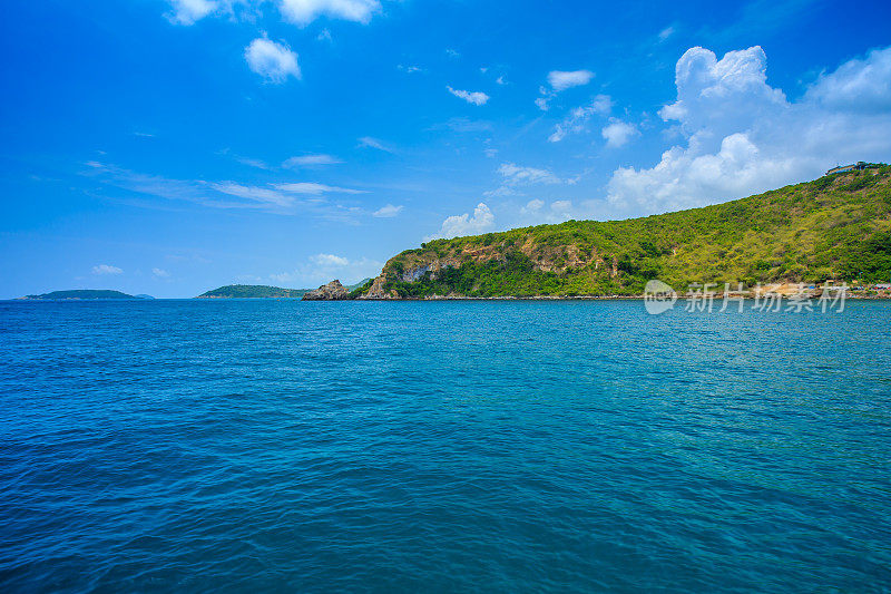 蓝海背景