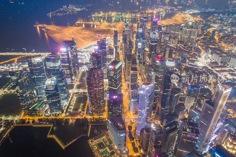 鸟瞰图新加坡天际线和滨海湾全景，码头是新加坡的经济中心，这里有新加坡中心的所有建筑