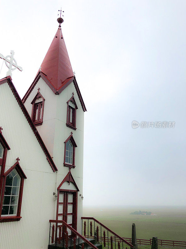 Hvolsvöllur，冰岛:Breiðabólstaðarkirkja乡村教堂
