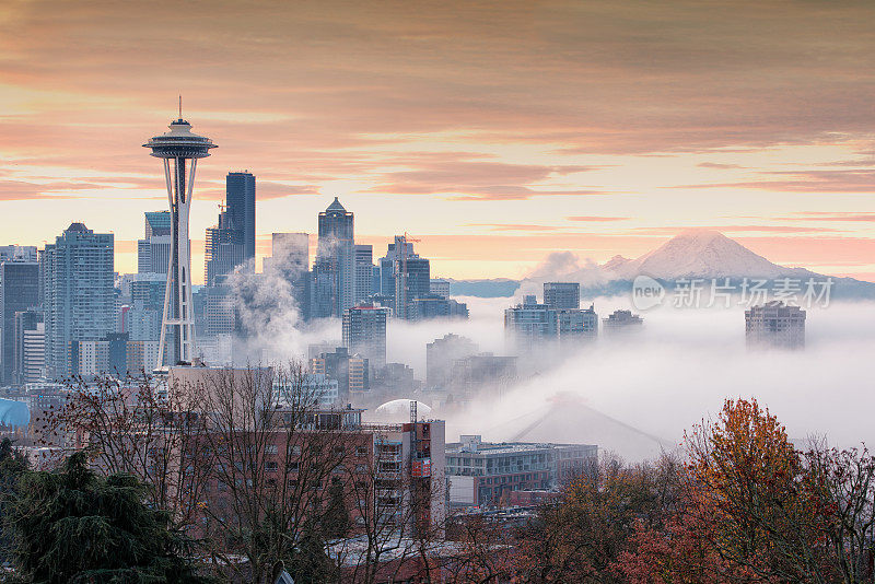 西雅图在雾中