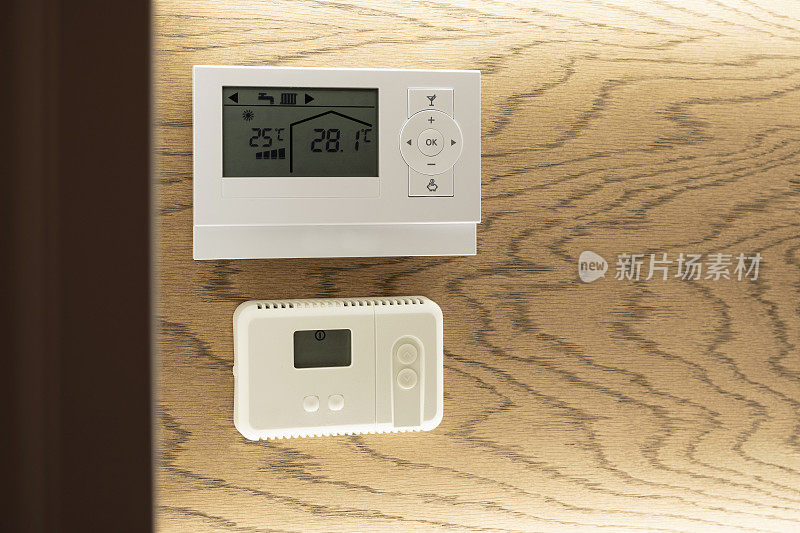 温控器、采暖、空调及控制单元，装饰现代客厅