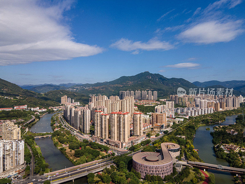 沿江宜居城市综合体鸟瞰图