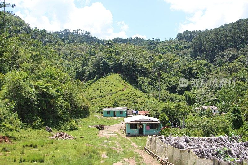 古巴-圣魂省-野生自然和居住