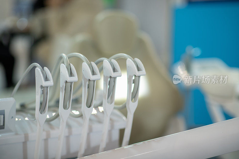 重点展出牙科设备，展示口腔保健的最新进展