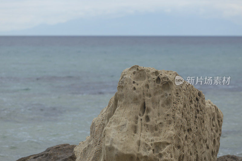 侵蚀海岩