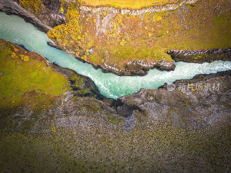 日落时从上到下的Hvita河峡谷和Gullfoss瀑布