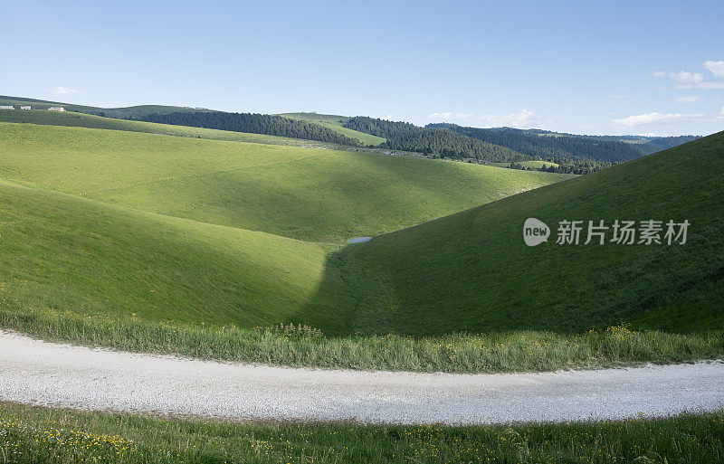 山景与土路