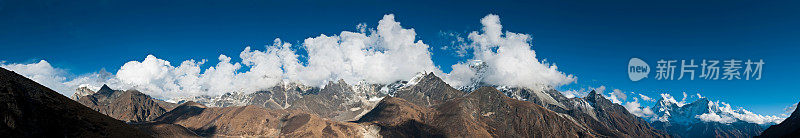 尼泊尔喜马拉雅山高海拔山顶云景全景珠穆朗玛峰NP