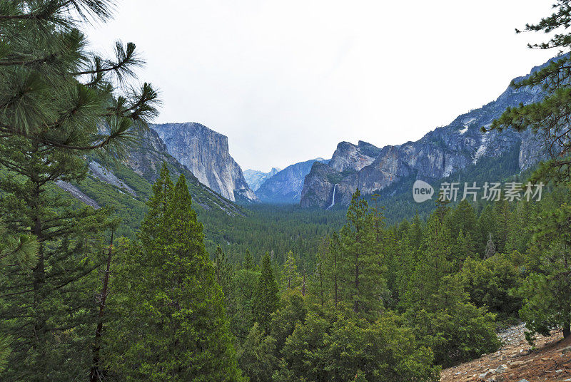 约塞米蒂山谷的观点