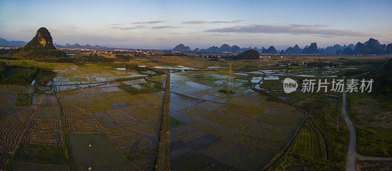 日落时分的稻田，中国桂林