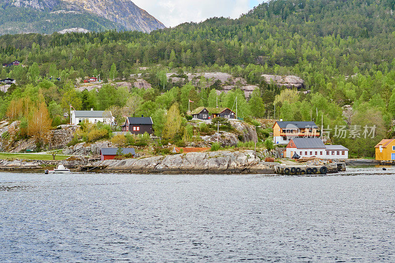 挪威典型的岸边建筑
