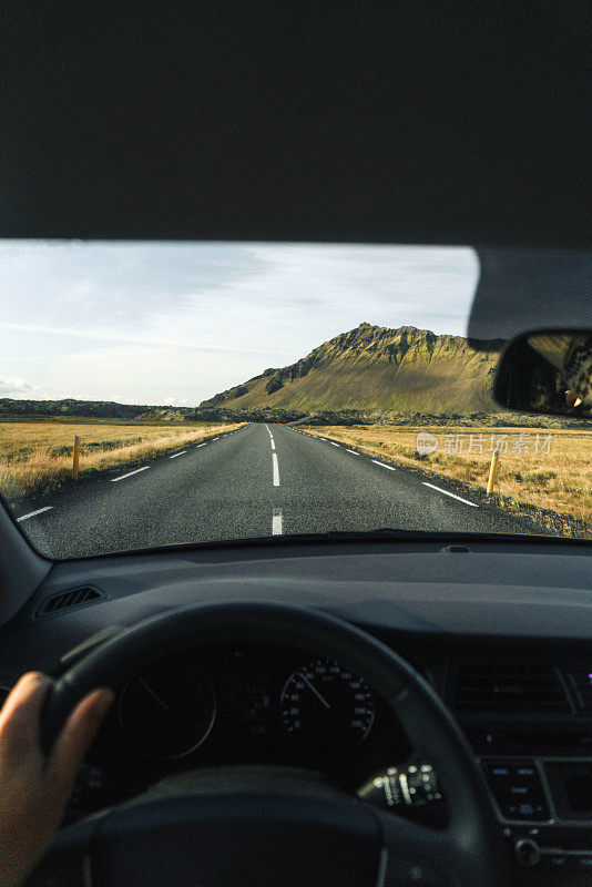 冰岛山区的公路