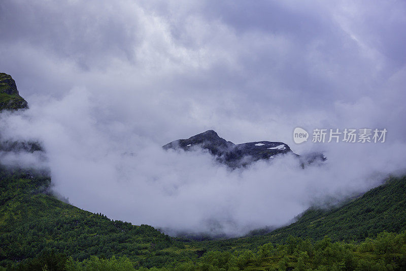 云中之山