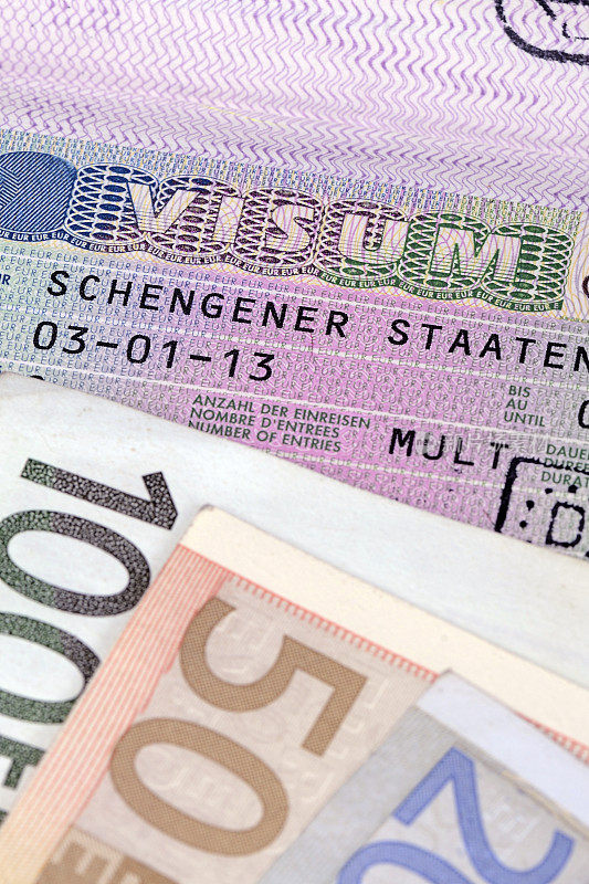 申根签证和欧元钞票