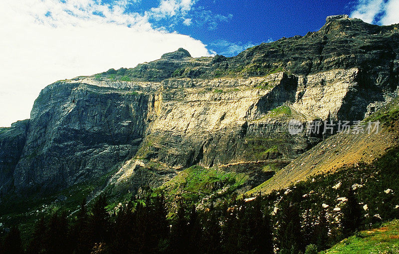 法国阿尔卑斯山，普罗旺斯高阿尔卑斯山脉