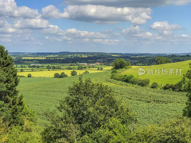 伯顿达塞特山俯瞰英国风景，英国中部的沃里克郡