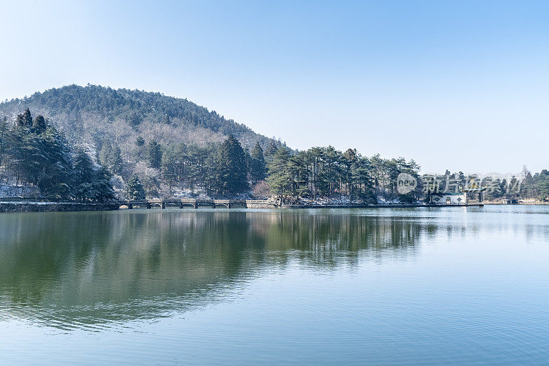 美丽的庐山湖