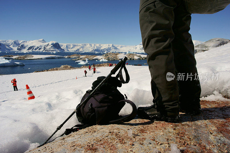 行走在彼得曼岛和冰山上，南极半岛，南极洲