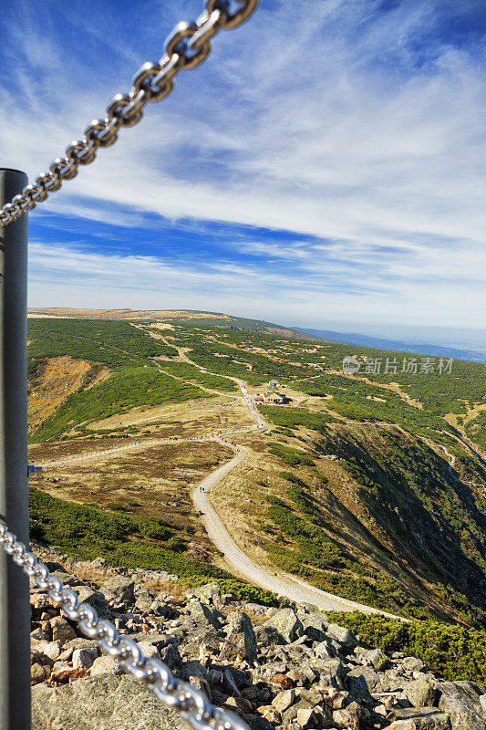 巨山